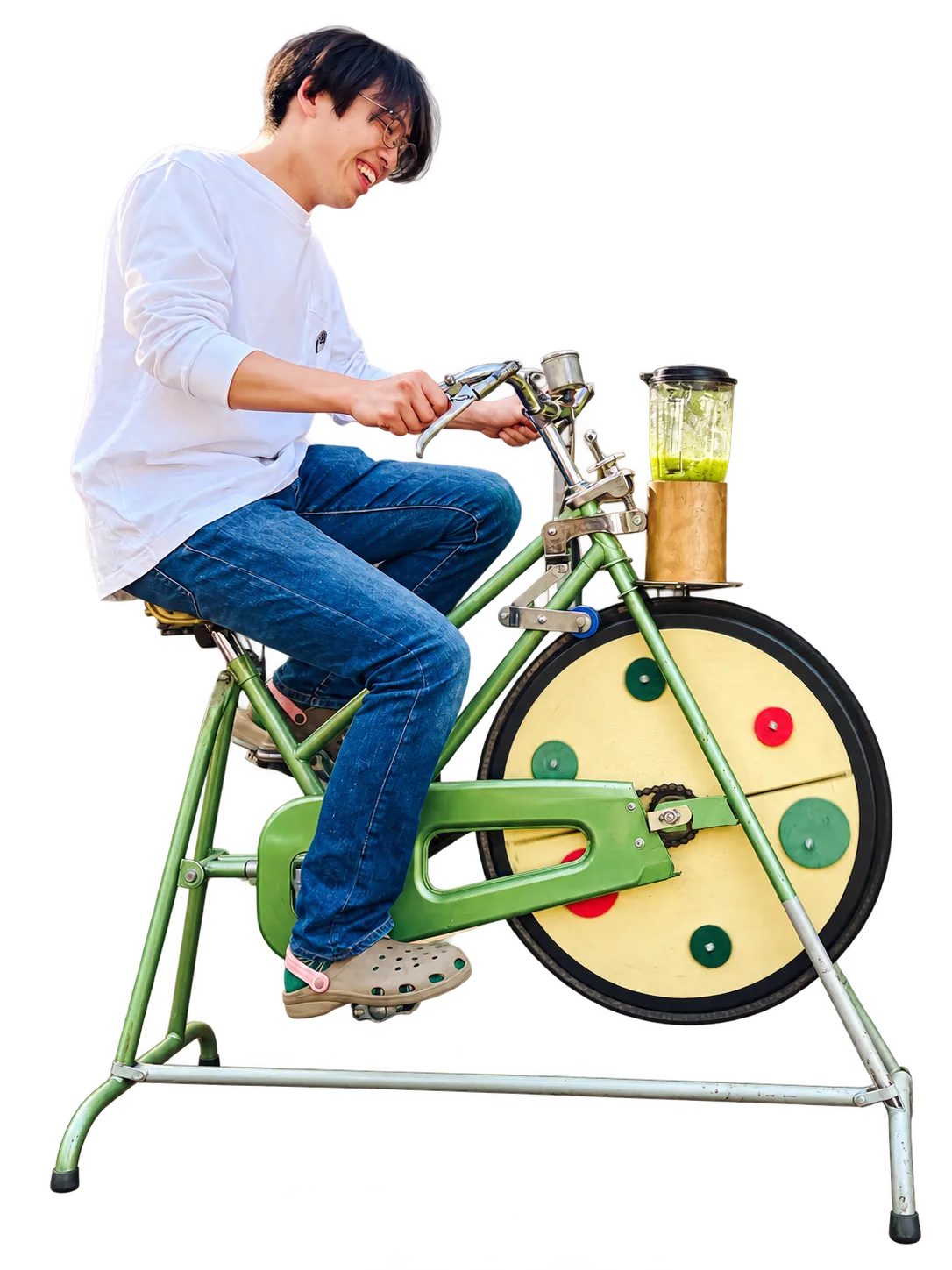 MIX BIKEを漕ぐスタッフ